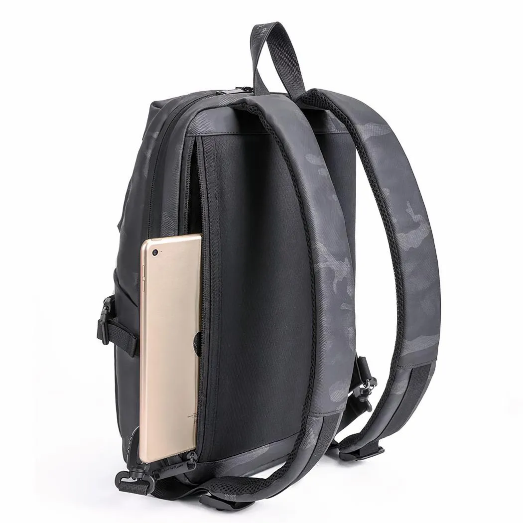 Mochila deportiva con estampado de camuflaje - Imagen 5