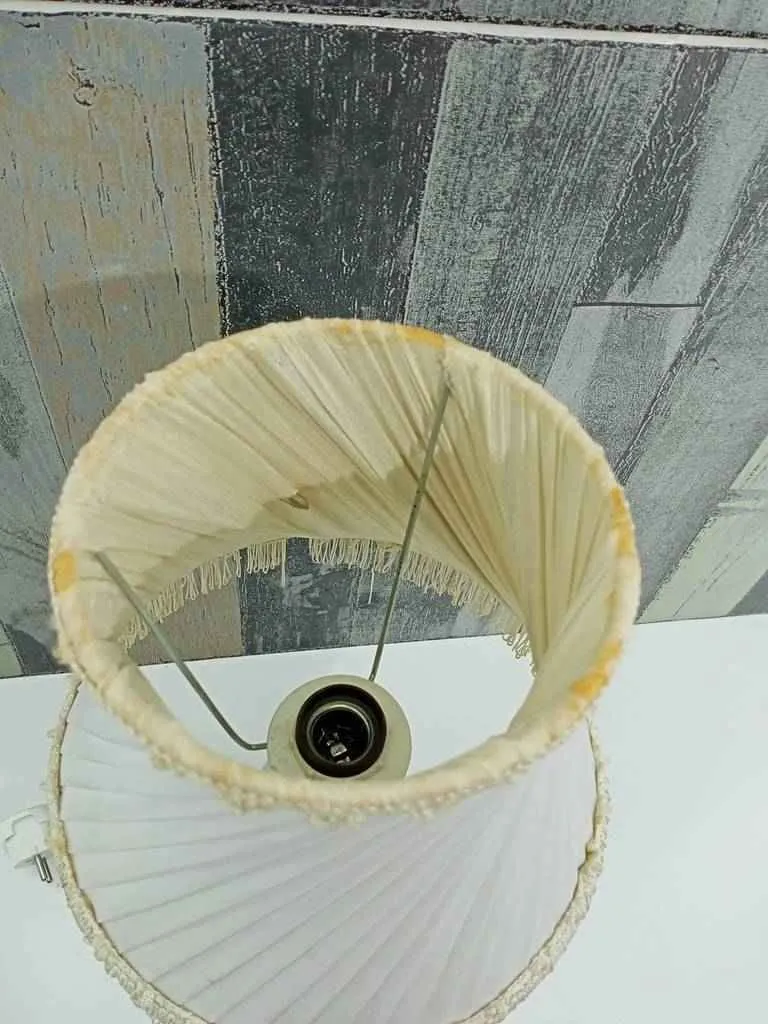 LÁMPARA DE MESA DE PORCELANA - Imagen 3