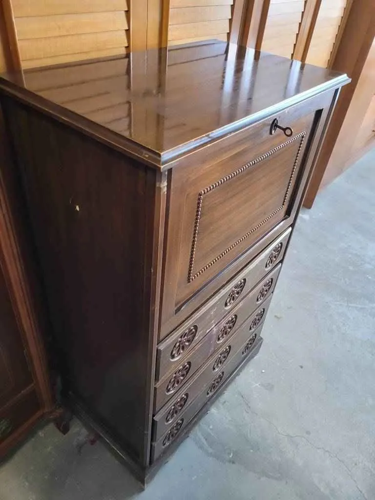 ESCRITORIO CLÁSICO - Imagen 2