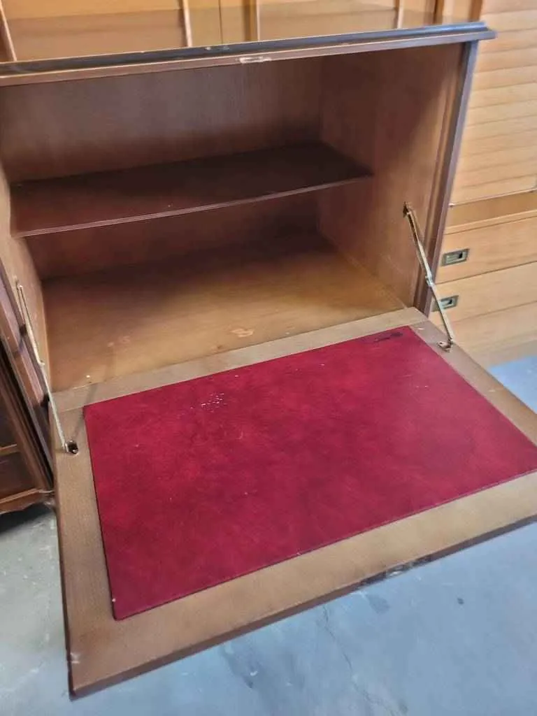 ESCRITORIO CLÁSICO - Imagen 8