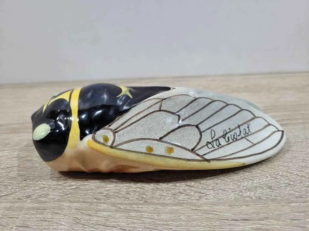 CIGARRA DE PORCELANA - Imagen 3