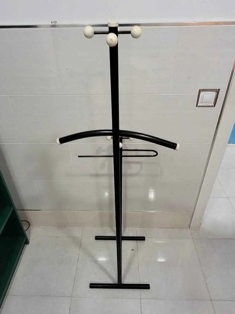 PERCHERO DE METAL - Imagen 4