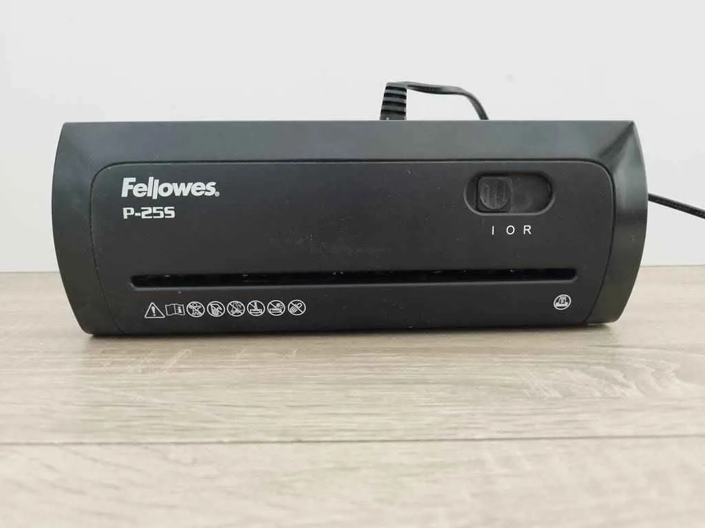 DESTRUCTORA DE DOCUMENTOS - Imagen 2