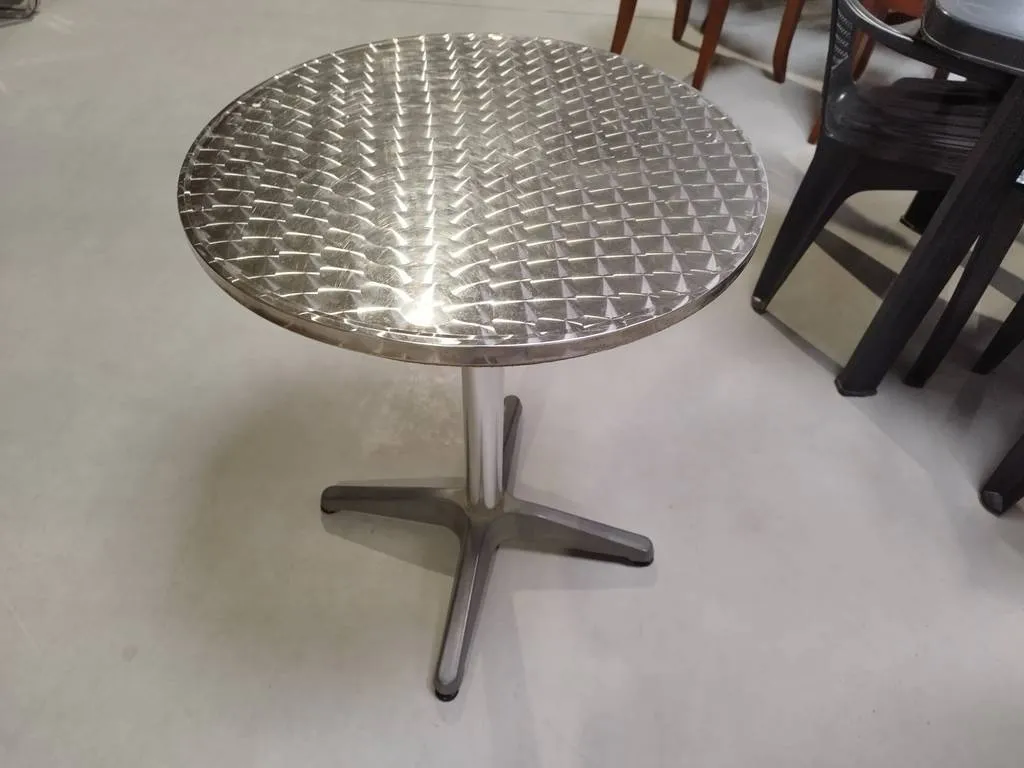 MESA REDONDA DE ALUMINIO - Imagen 4