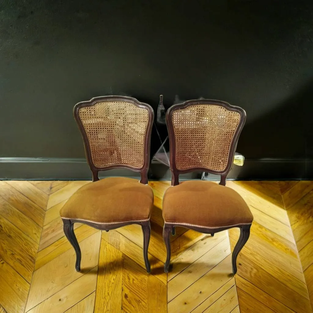 2 SILLAS CLÁSICAS - Imagen 2