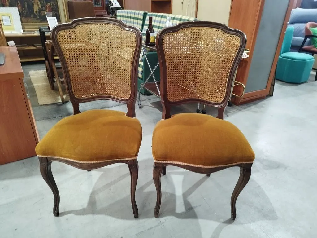 2 SILLAS CLÁSICAS - Imagen 3